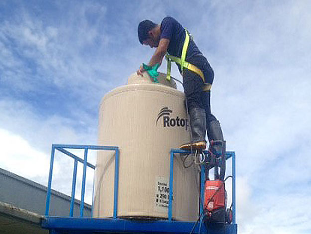 desinfeccion-de-tanques-de-agua-domiciliarios